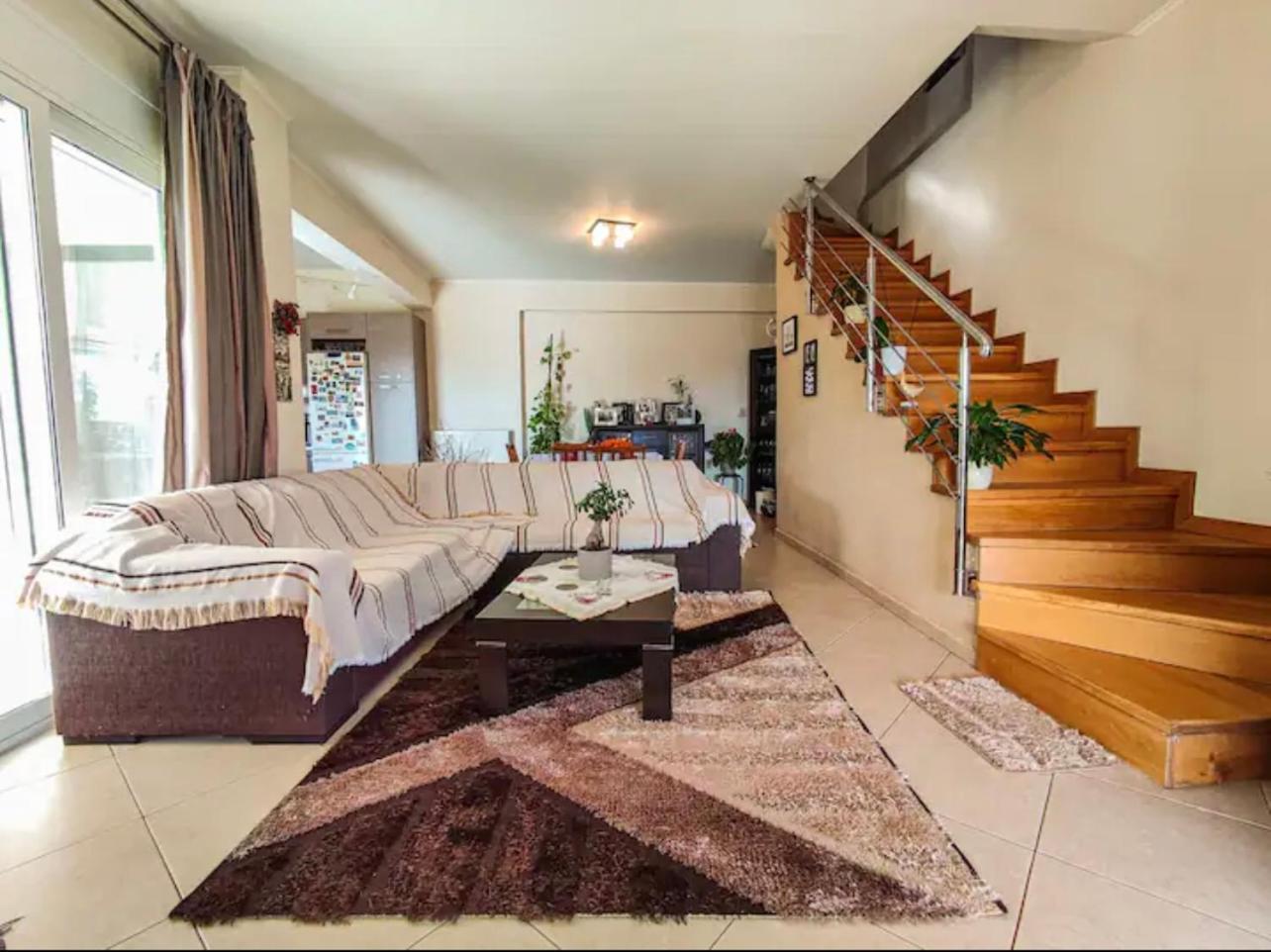 Eretria Homestay Eksteriør billede